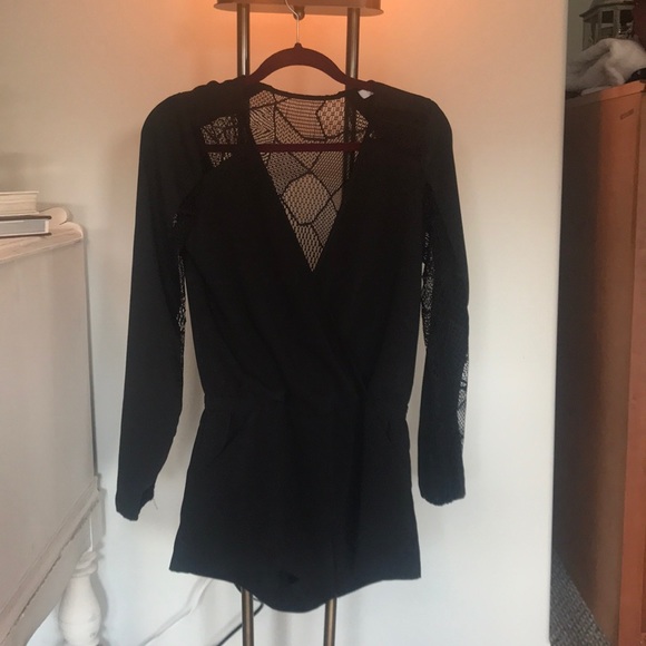 Parker Ross Lace Back Romper - Picture 4 of 8